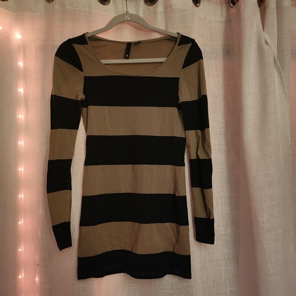 Divided by H&M striped shirt size 4